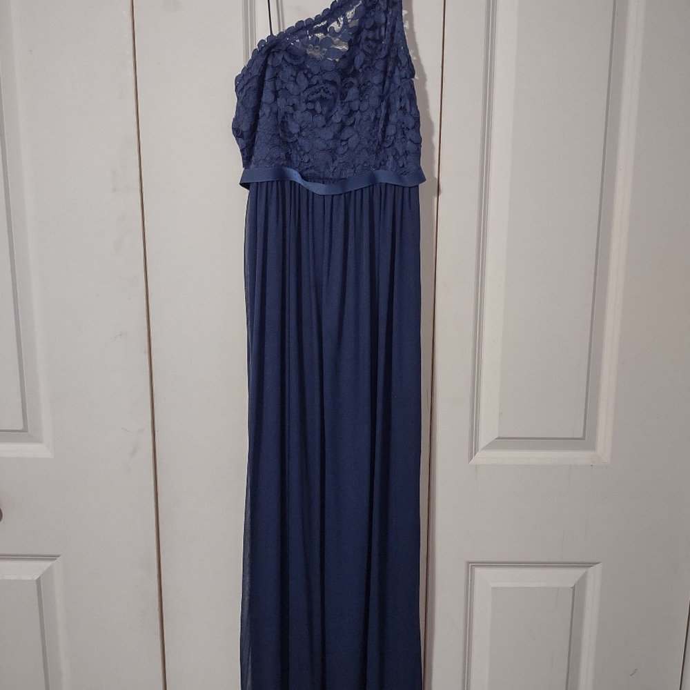 Davids Bridal junior bridesmaid dress